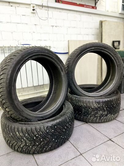 Nokian Tyres Hakkapeliitta 8 225/45 R18 и 255/40 R18 95T