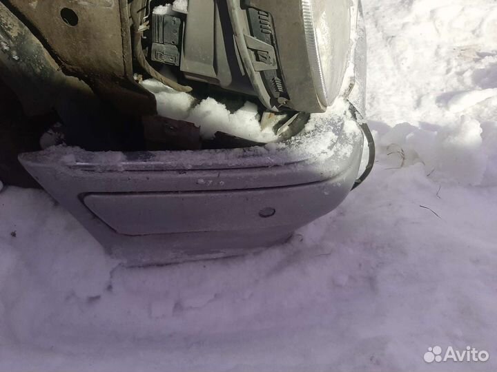 Запчасти на mercedes w210