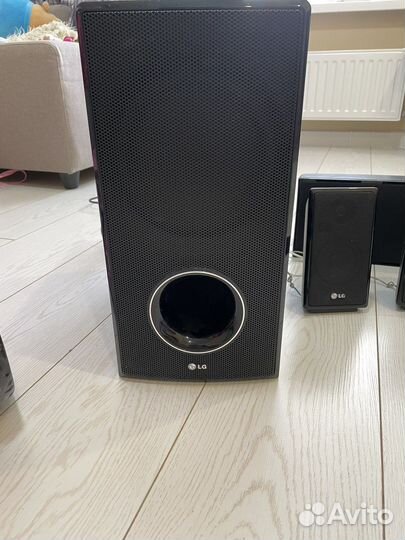 Домашний кинотеатр lg с subwoofer и Bluetooth