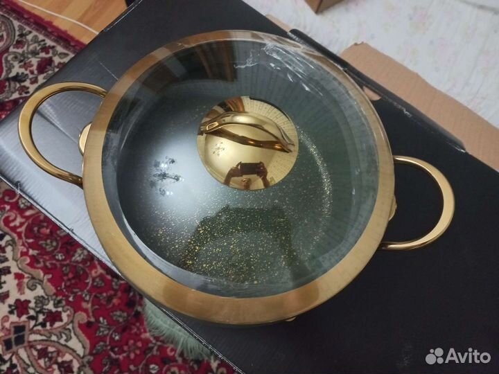 Набор кастрюль