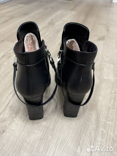 Ботинки демисезонные