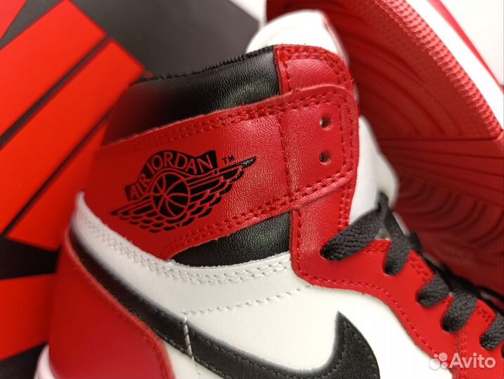 Nike AIR jordan 1 retro красно-белые