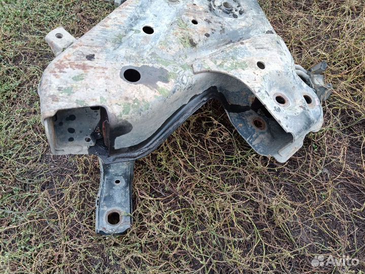 Подрамник передний балка Киа Спортаж 3