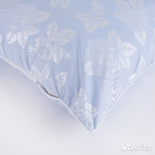 Наперник на молнии из тика