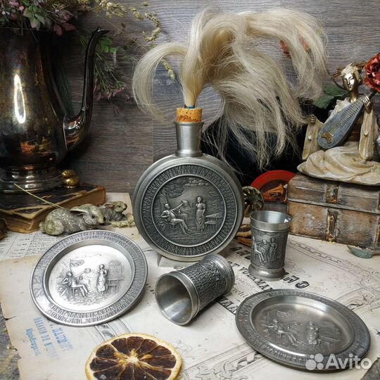Антиквариат из Европы. Подарочный набор, олово