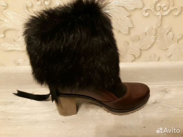 Женские зимние сапоги