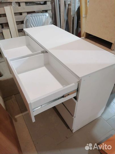 Белоснежный комод