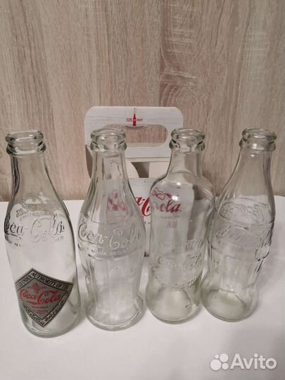 Бутылки Coca cola