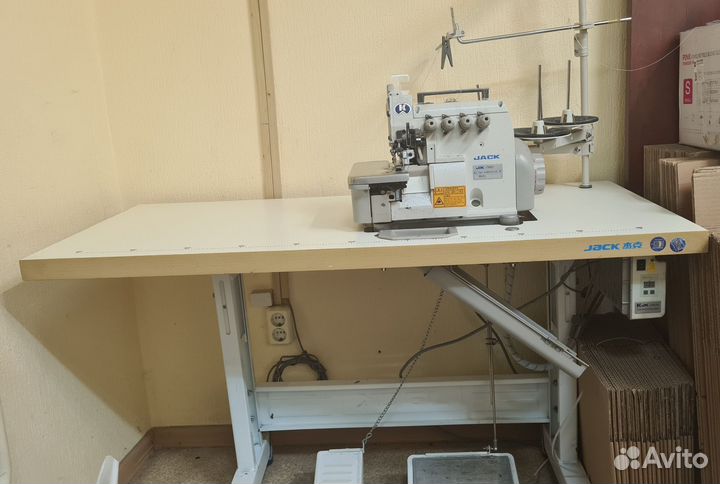 Оверлок для швейной машины