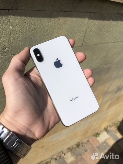 iPhone X, 64 ГБ