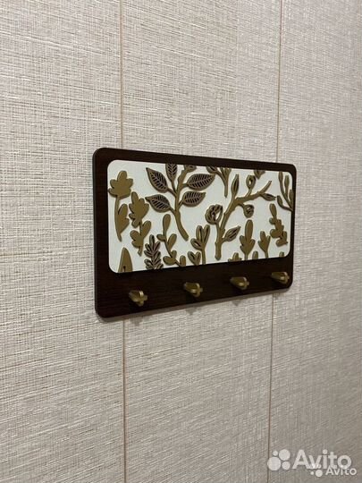 Ключница настенная из дерева