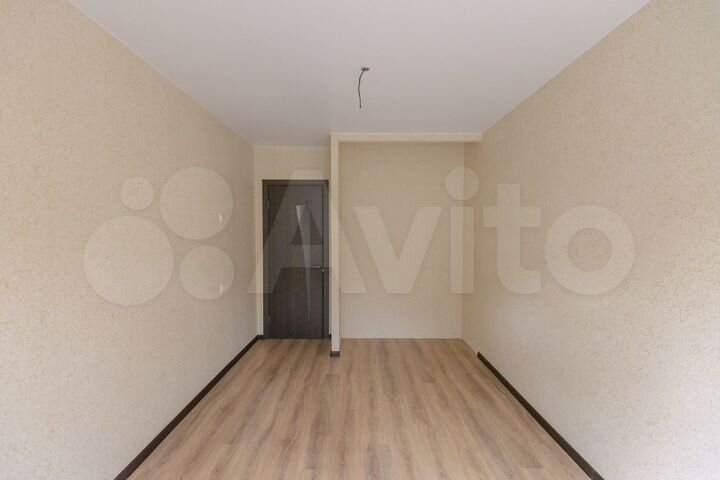 2-к. квартира, 50 м², 1/10 эт.