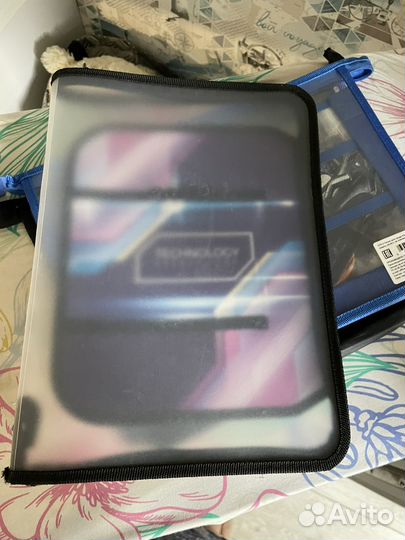 Пенал школьный, папки предметные