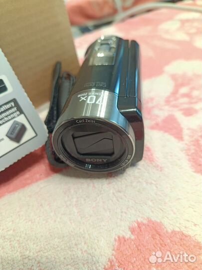 Цифровая видеокамера sony