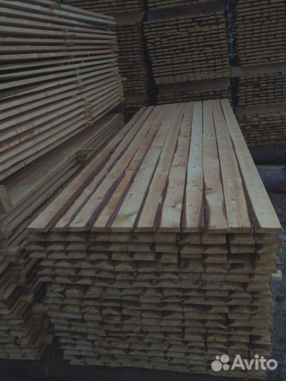 Сосновые доски, прекрасное сочетание красоты и функциональности