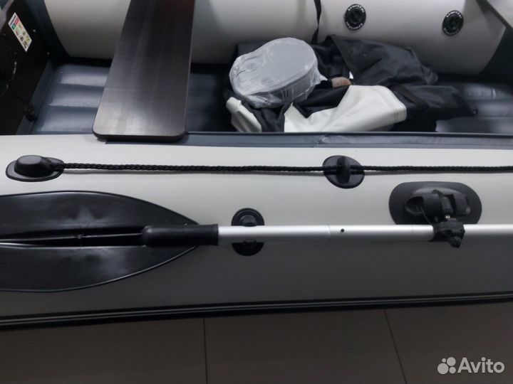 Лодка Хатанга-290 нднд