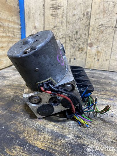 Блок ABS VAG 8E0614111T Арт. 681