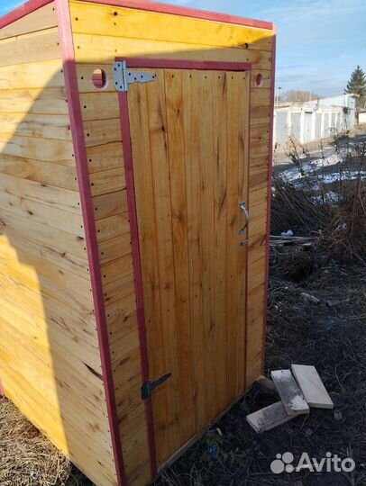 Дачный туалет деревянный