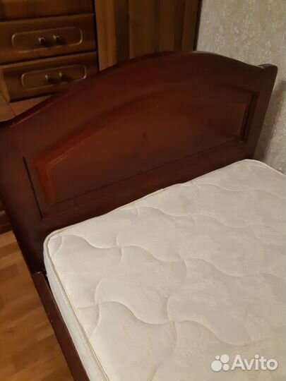 Кровать с матрасом бу 80*200