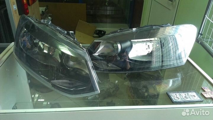 Передние фары VW Polo Sedan