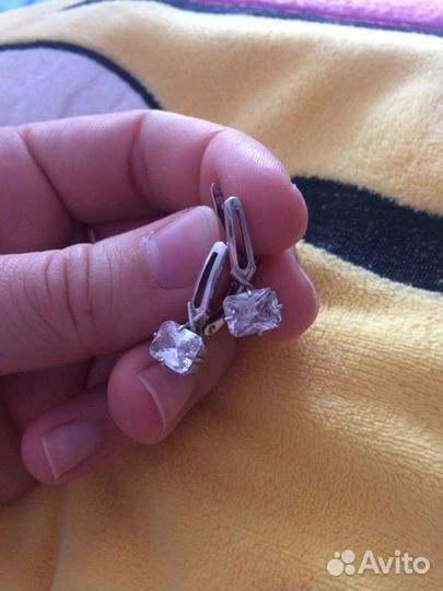 Сережки серебрянные