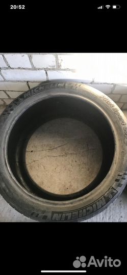Michelin Pilot Sport 2 28L/35 R21 и 32/30 R21