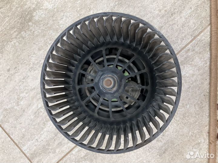 Моторчик отопителя ford