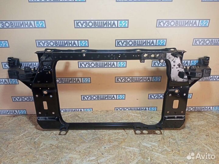 Панель передняя Hyundai Tucson (10-15г) iX35