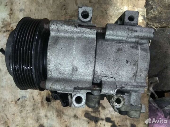 Компрессор автомобильный Hyundai Starex