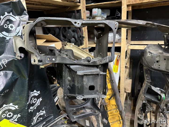 Рамка радиатора (телевизор) Jaguar X-type I (2001—