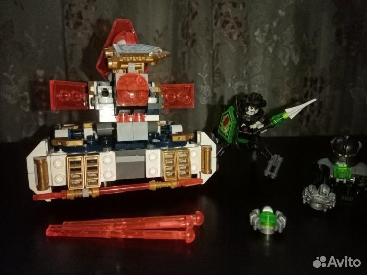 Конструктор lego Летающая турнирная машина Ланса