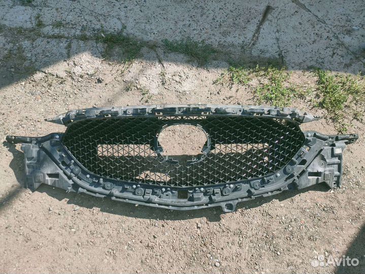 Решётка радиатора mazda cx-5 kf