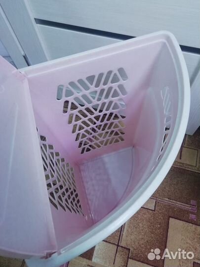 Корзина для белья угловая