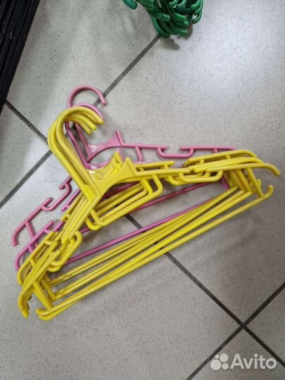 Вешалки плечики детские