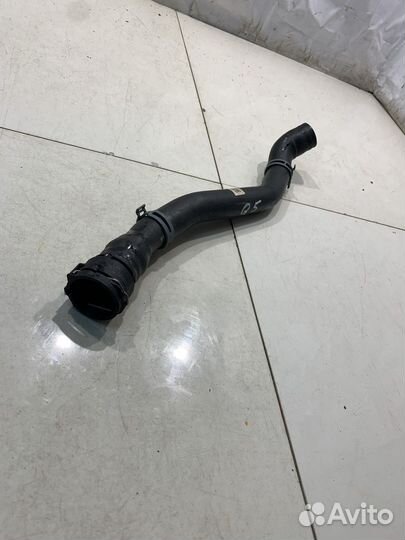 Патрубок системы охлаждения (Audi Q5 FY)