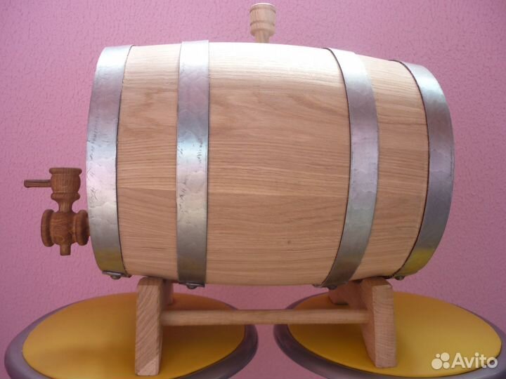Коньячный дубовый бочонок