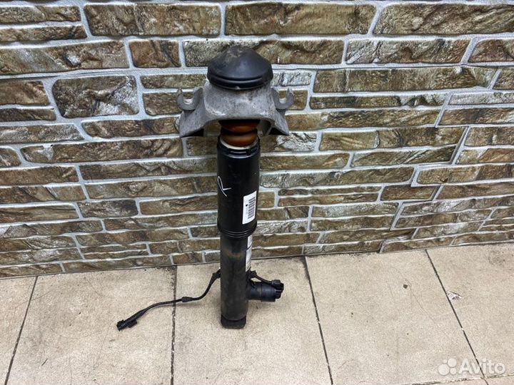 Стойка подвески задняя правая Volvo Xc90 2 2016