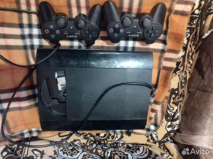 Sony playstation 3 PS3 + 2 ждостика