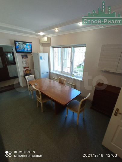 3-к. квартира, 70 м², 1/1 эт.