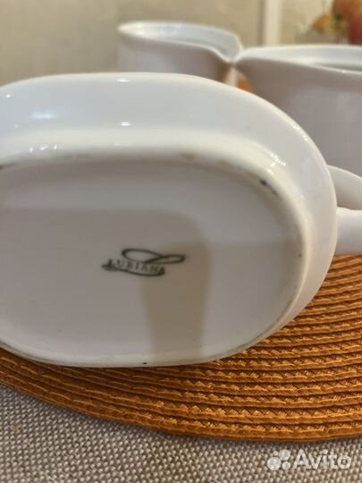 Соусник фарфор