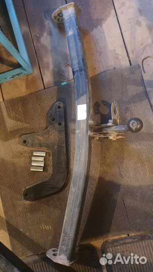 Фаркоп Renault sandero stepway