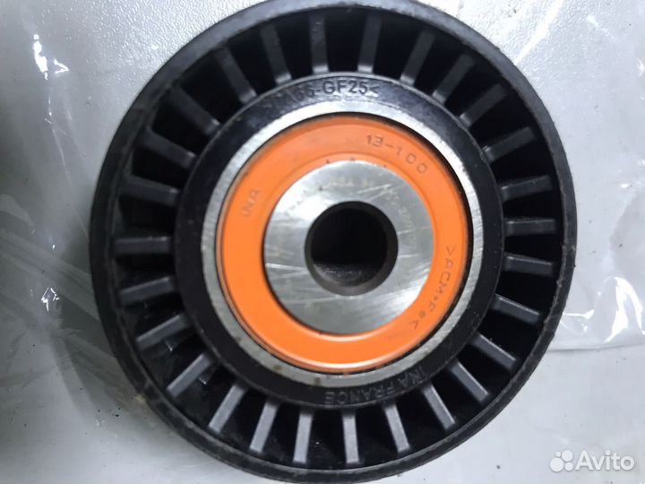 Ролик паразитный ведущий INA