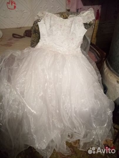 Свадебное платье