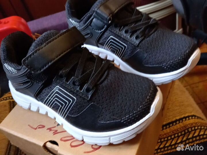 Кросовки р 28, 27