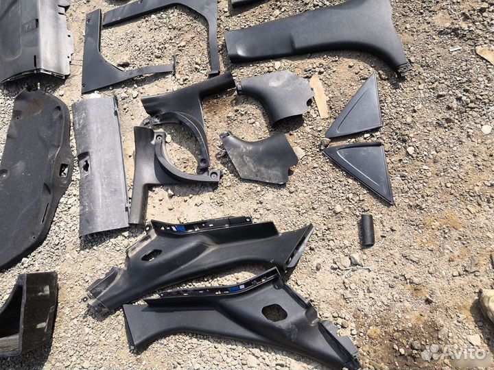 Пластиковые накладки салона и багажника solaris 1