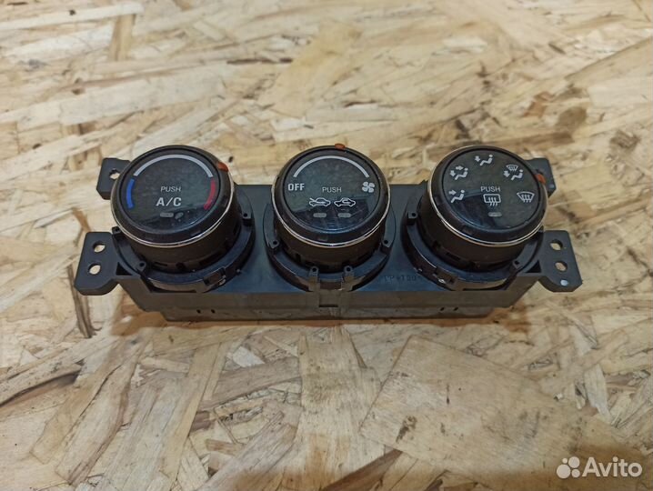 Блок управления климатом Suzuki Liana 4WD