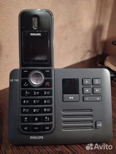 Стационарный беспроводной телефон Philips SE745