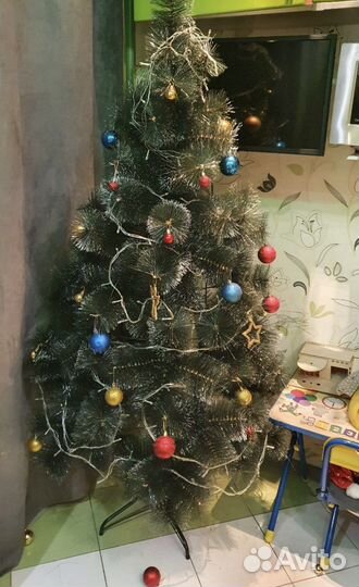 Елка искусственная