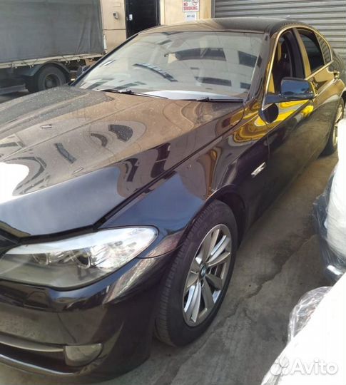 В разборе BMW 520i (F10) 2013г. 2,0л. 184 л/с