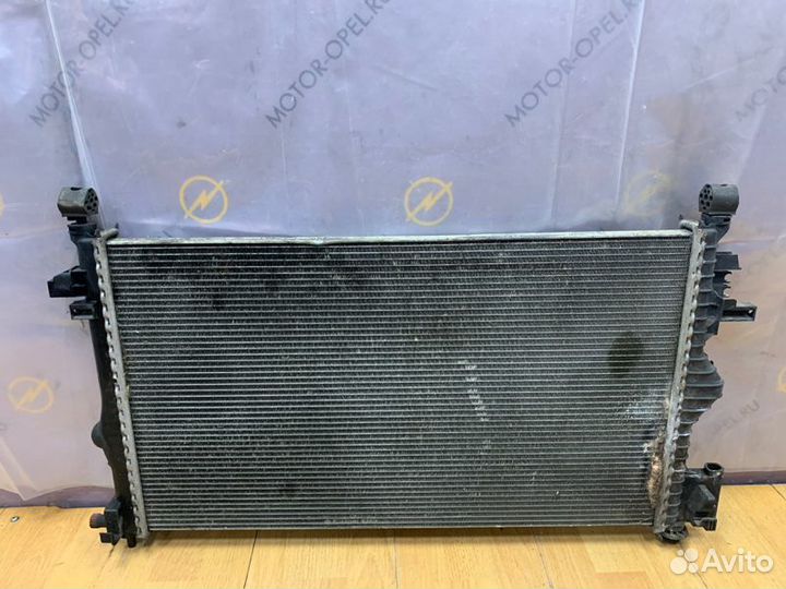 Радиатор двс Opel Insignia A20DTH 2008-2017